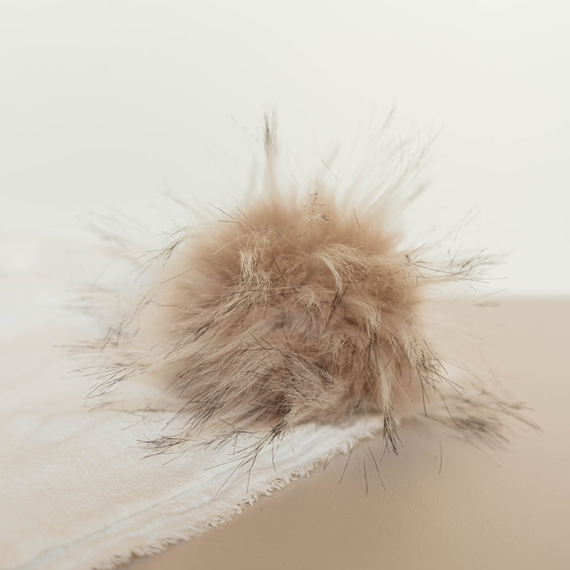 Pompon en fausse fourrure - Beige